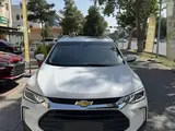 Белый Chevrolet Tracker, 3 позиция 2023 года, КПП Автомат, в Самарканд за 17 300 y.e. id6566373, Фото №1