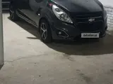 Мокрый асфальт Chevrolet Spark, 2 позиция 2017 года, КПП Механика, в Наманган за 6 600 y.e. id6702543, Фото №1
