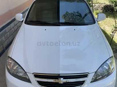 Белый Chevrolet Gentra, 3 позиция 2023 года, КПП Автомат, в Навои за ~16 180 y.e. id4990272