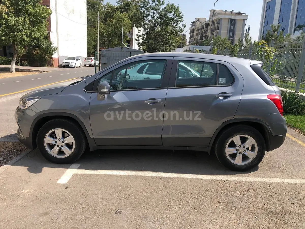 Chevrolet Tracker 2020 — 3