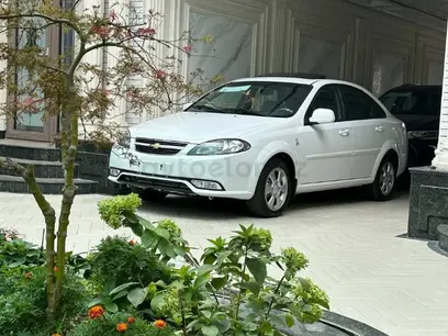 Белый Chevrolet Gentra, 3 позиция 2024 года, КПП Автомат, в Самарканд за ~13 317 y.e. id5021610