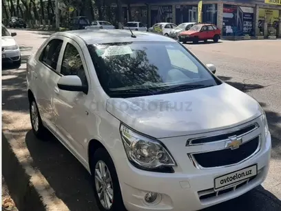 Белый Chevrolet Cobalt, 4 позиция 2023 года, КПП Автомат, в Андижан за 13 500 y.e. id4963622