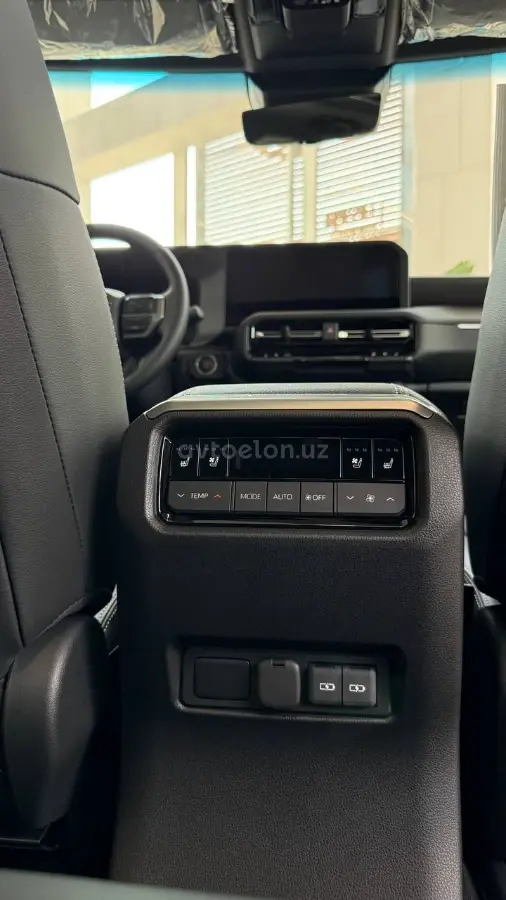 Toyota Land Cruiser Prado — 3