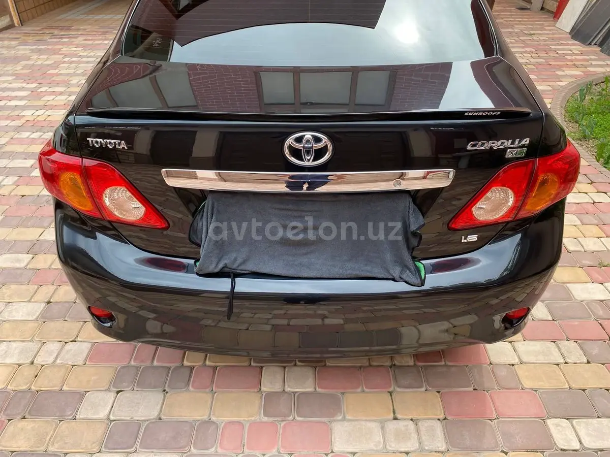 Toyota Corolla — 10