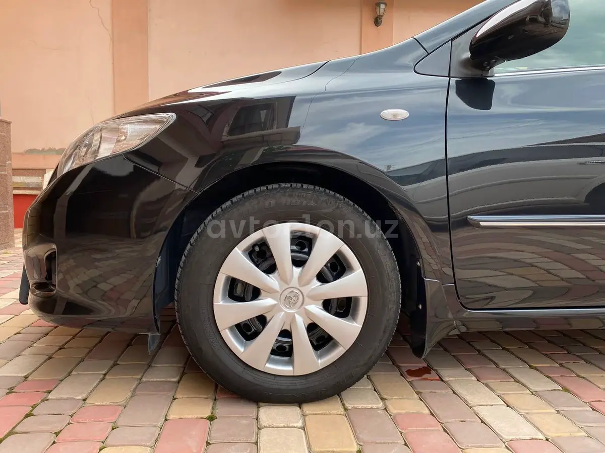 Toyota Corolla — 5