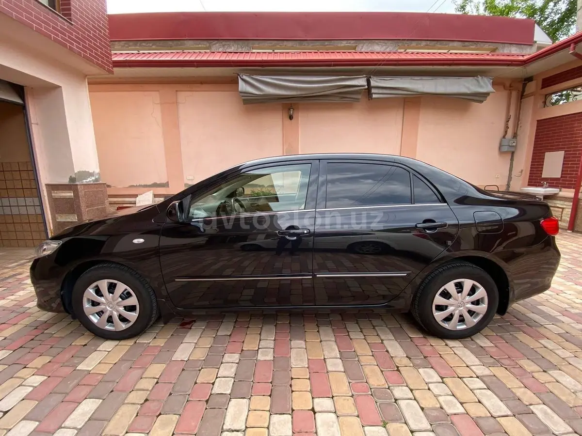 Toyota Corolla — 6