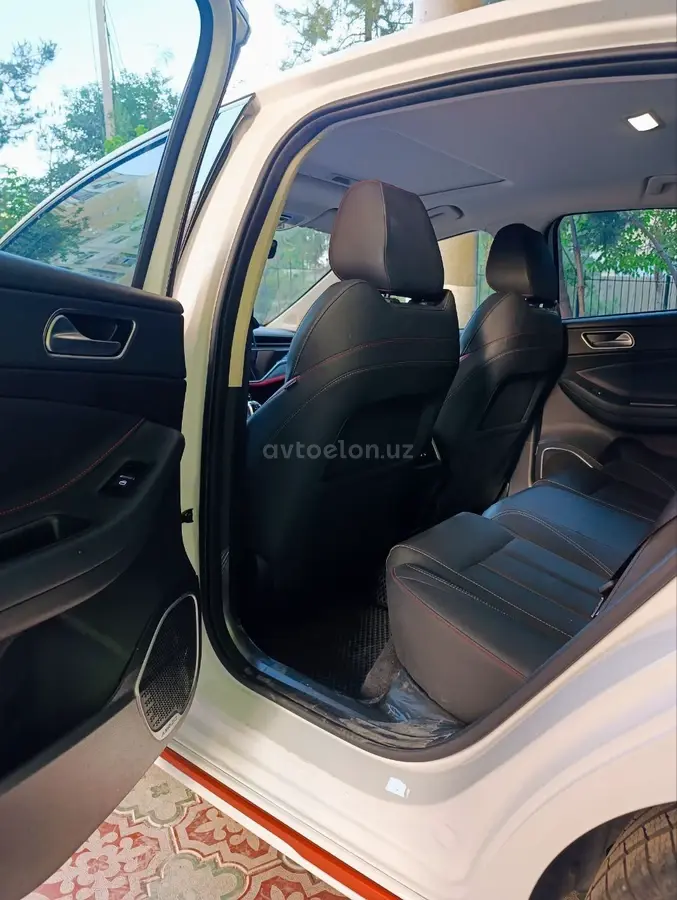 Chery Arrizo 6 Pro — 5