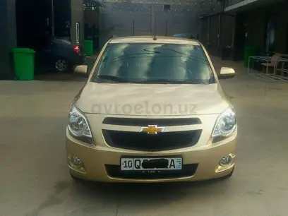 Золотистый Chevrolet Cobalt, 2 позиция 2014 года, КПП Механика, в Ташкент за 8 200 y.e. id5192436