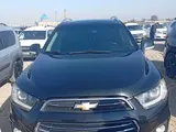 Черный Chevrolet Captiva, 4 позиция 2017 года, КПП Автомат, в Денау за 16 500 y.e. id6746557, Фото №1