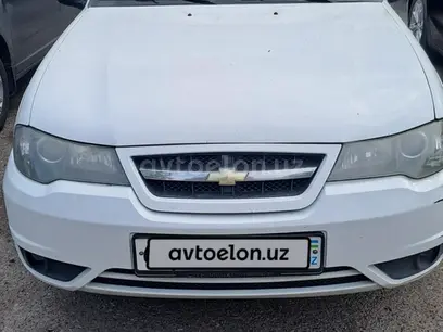 Белый Chevrolet Nexia 2, 4 позиция SOHC 2015 года, КПП Механика, в Ташкент за 6 500 y.e. id4999806
