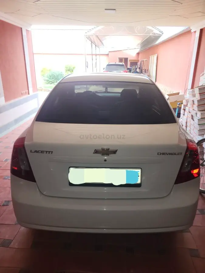 Chevrolet Lacetti 2011 — 2
