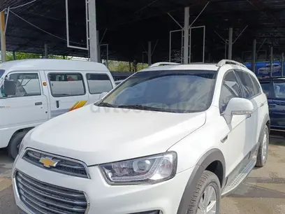 Белый Chevrolet Captiva, 3 позиция 2015 года, КПП Автомат, в Ташкент за 15 000 y.e. id4953950