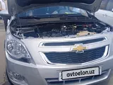 Серебристый Chevrolet Cobalt, 4 позиция 2014 года, КПП Автомат, в Ташкент за 8 500 y.e. id5033596, Фото №1