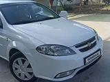 Белый Chevrolet Gentra, 1 позиция 2022 года, КПП Механика, в Джаркурганский район за 12 000 y.e. id5224471, Фото №1