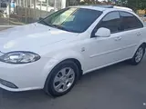 Белый Chevrolet Gentra, 3 позиция 2018 года, КПП Автомат, в Наманган за 10 100 y.e. id5267136, Фото №1
