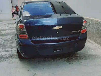 Mokriy asfalt Chevrolet Cobalt, 2 pozitsiya 2018 yil, КПП Mexanika, shahar Samarqand uchun 10 000 у.е. id5213441