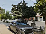 Мокрый асфальт Chevrolet Onix 2023 года, КПП Автомат, в Фергана за 13 900 y.e. id6464231, Фото №1