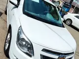 Белый Chevrolet Cobalt, 4 позиция 2024 года, КПП Автомат, в Ташкент за 12 650 y.e. id5235305, Фото №1