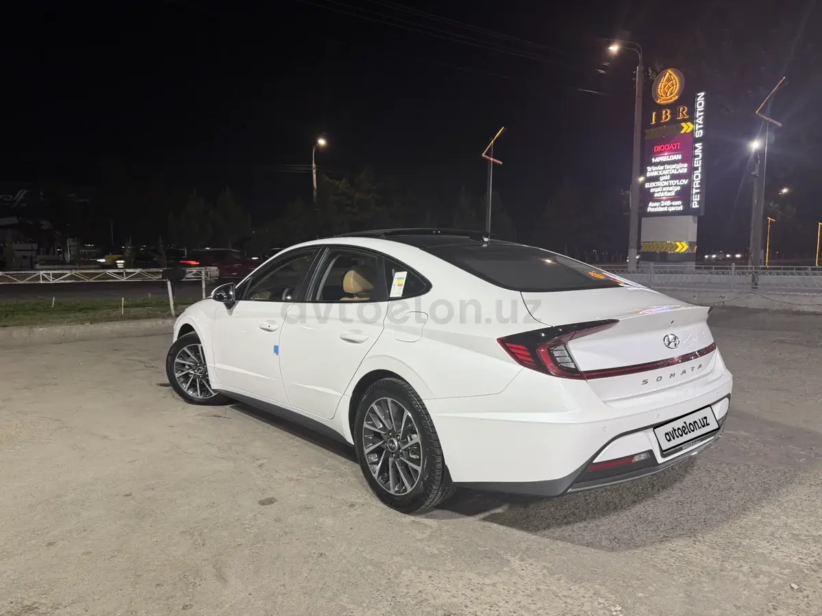 Hyundai Sonata — 3