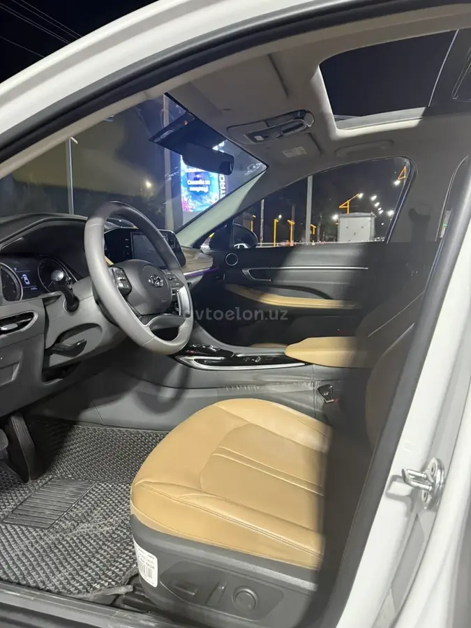 Hyundai Sonata — 4