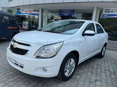 Белый Chevrolet Cobalt, 4 позиция 2024 года, КПП Автомат, в Ташкент за 12 600 y.e. id5212467