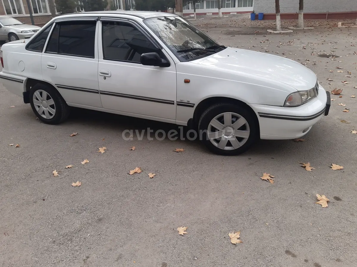 Daewoo Nexia — 3