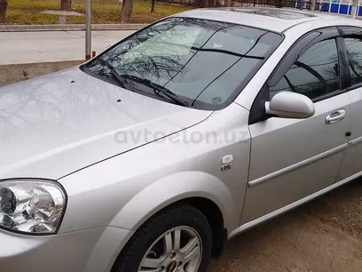 Серебристый Chevrolet Lacetti, 3 позиция 2013 года, КПП Автомат, в Ташкент за 10 500 y.e. id5173178