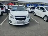 Белый Chevrolet Spark, 2 позиция 2014 года, КПП Механика, в Андижан за 5 650 y.e. id5275578, Фото №1