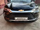 Черный Chevrolet Tracker, 3 позиция 2023 года, КПП Автомат, в Ташкент за ~19 511 y.e. id5202133