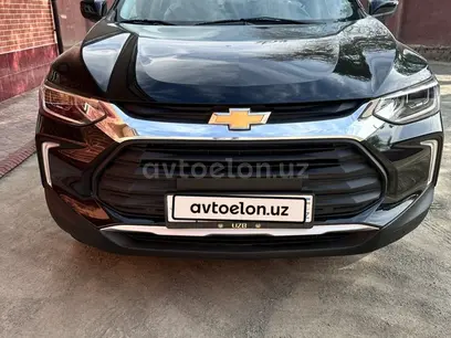 Черный Chevrolet Tracker, 3 позиция 2023 года, КПП Автомат, в Ташкент за ~19 514 y.e. id5202133