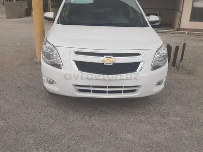 Белый Chevrolet Cobalt, 4 позиция 2024 года, КПП Автомат, в Фергана за 13 000 y.e. id5077881