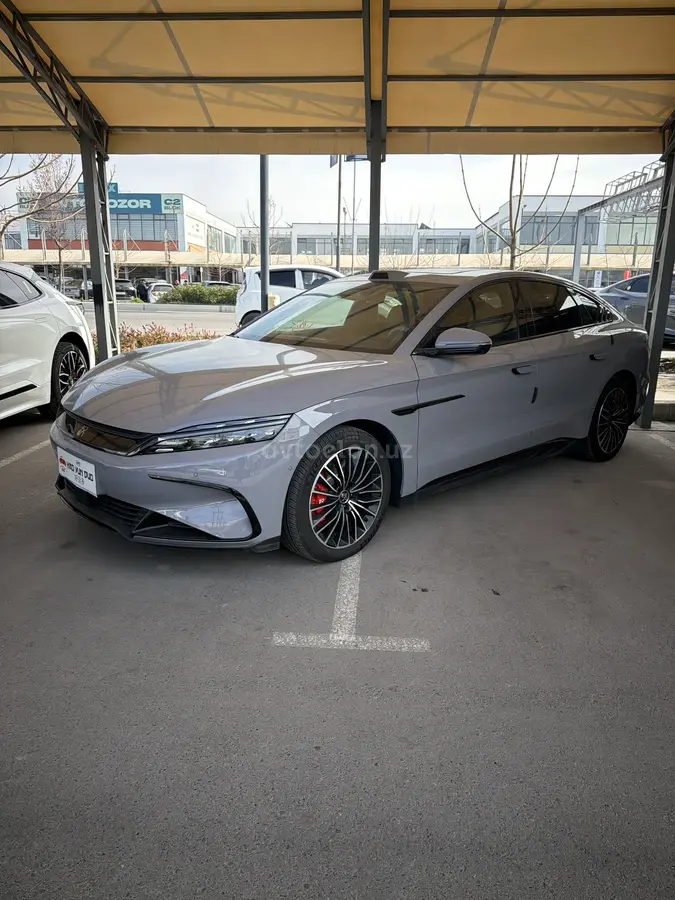 BYD Han EV