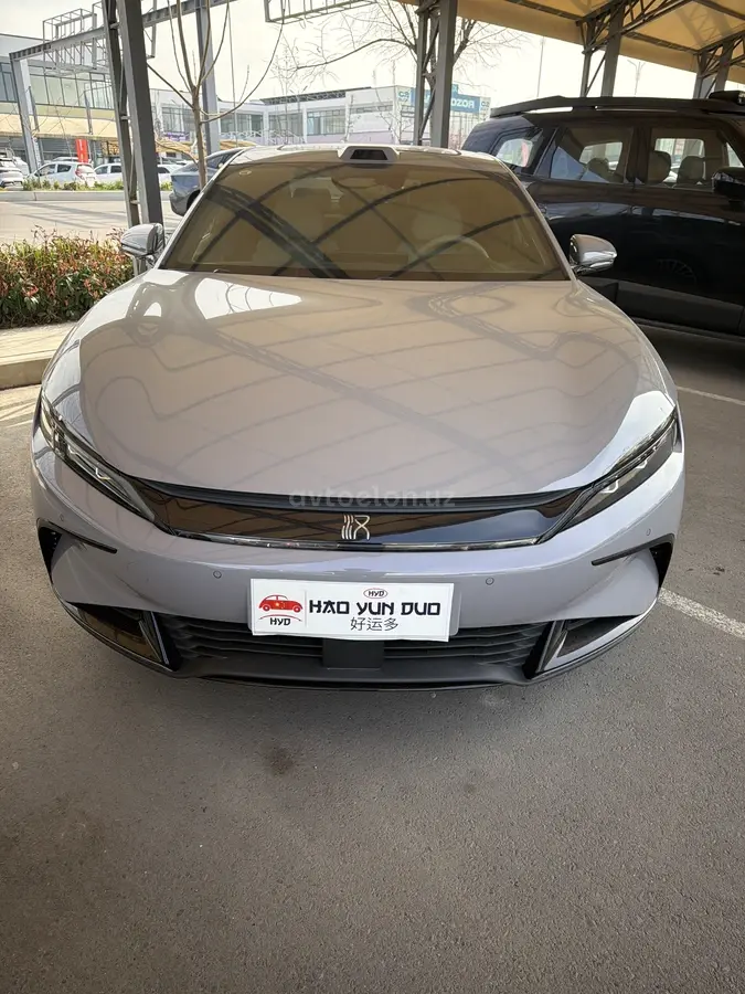 BYD Han EV — 2