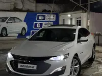 Белый Chevrolet Malibu 2 2020 года, КПП Автомат, в Наманган за 20 000 y.e. id6900659