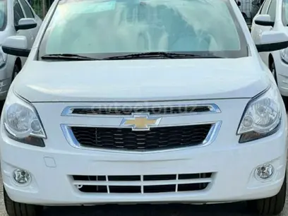Белый Chevrolet Cobalt, 4 позиция 2024 года, КПП Автомат, в Фергана за 13 100 y.e. id5070360