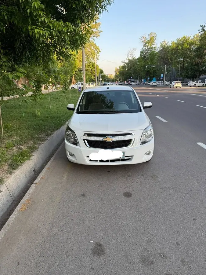 Chevrolet Cobalt 2024 — 8