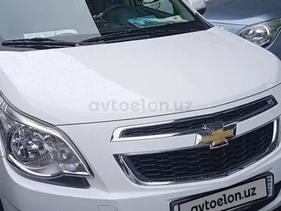 Белый Chevrolet Cobalt, 4 позиция 2022 года, КПП Автомат, в Ташкент за 12 300 y.e. id5084874