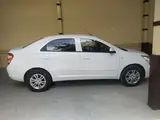 Белый Chevrolet Cobalt, 4 позиция 2024 года, КПП Автомат, в Наманган за 12 750 y.e. id5229927