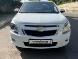 Белый Chevrolet Cobalt, 4 позиция 2024 года, КПП Автомат, в Ташкент за 13 500 y.e. id5025202, Фото №1