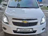 Белый Chevrolet Cobalt, 4 позиция 2016 года, КПП Автомат, в Фергана за 8 300 y.e. id5232781, Фото №1