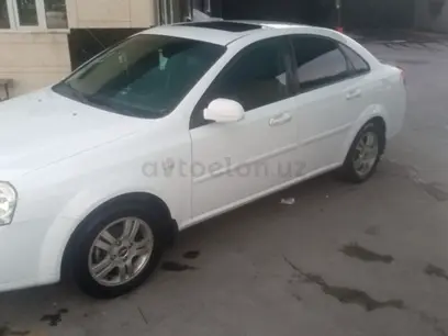 Белый Chevrolet Lacetti, 3 позиция 2013 года, КПП Автомат, в Ташкент за 7 200 y.e. id5212860