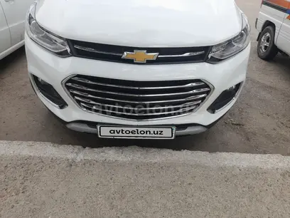 Chevrolet Tracker, 1 позиция 2020 года, КПП Автомат, в Наманган за 15 000 y.e. id4934858