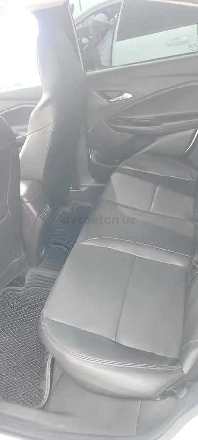 Chevrolet Onix 2024 — 3