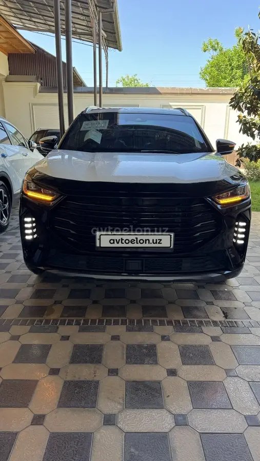 Jetour X70 Plus — 2