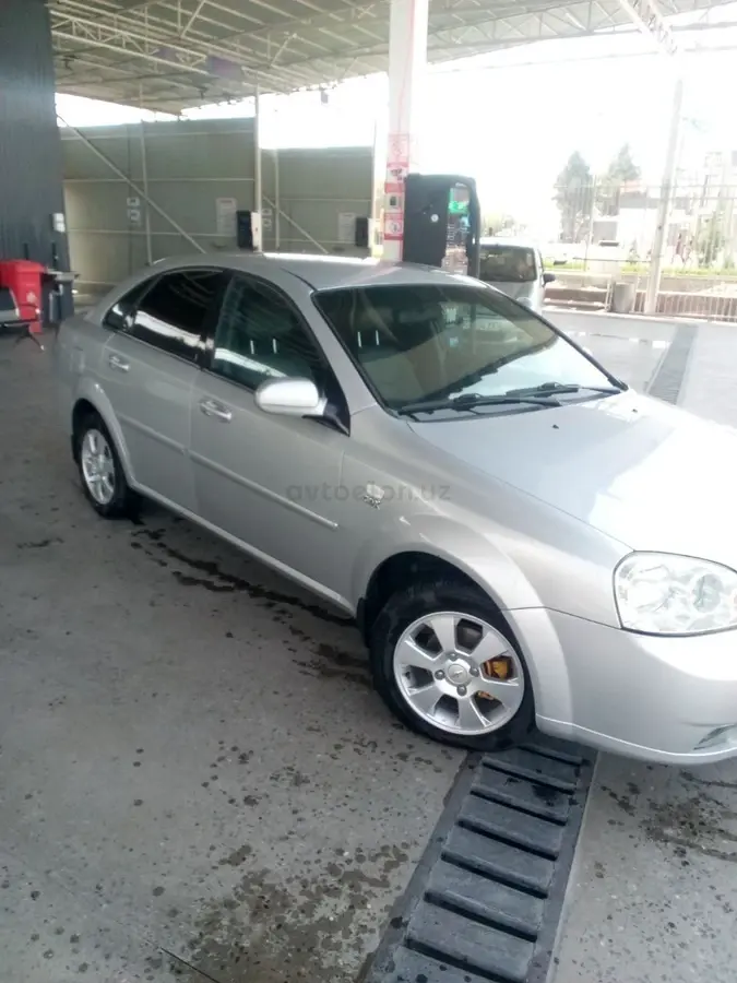 Daewoo Lacetti — 4