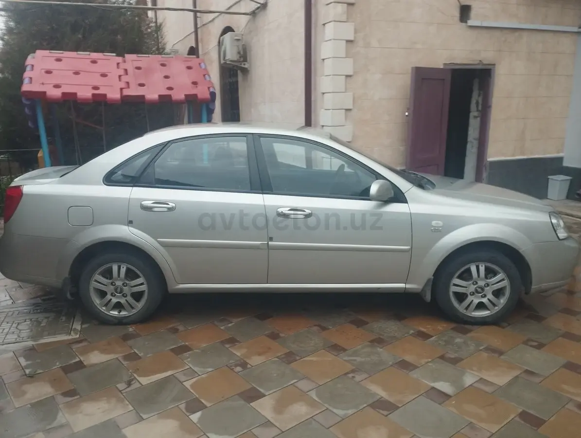 Chevrolet Lacetti 2009