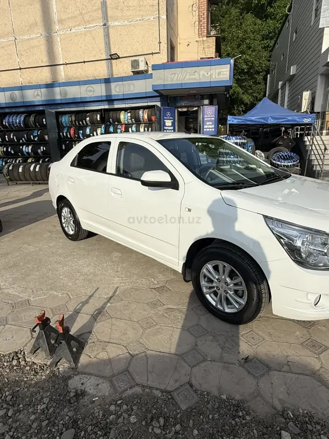 Chevrolet Cobalt 2024 — 3