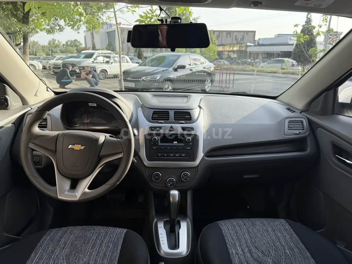 Chevrolet Cobalt 2024 — 5