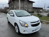 Белый Chevrolet Cobalt, 4 позиция 2024 года, КПП Автомат, в Ташкент за 12 700 y.e. id5204463, Фото №1