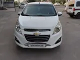 Белый Chevrolet Spark, 1 позиция 2014 года, КПП Механика, в Фергана за 4 600 y.e. id6395256, Фото №1